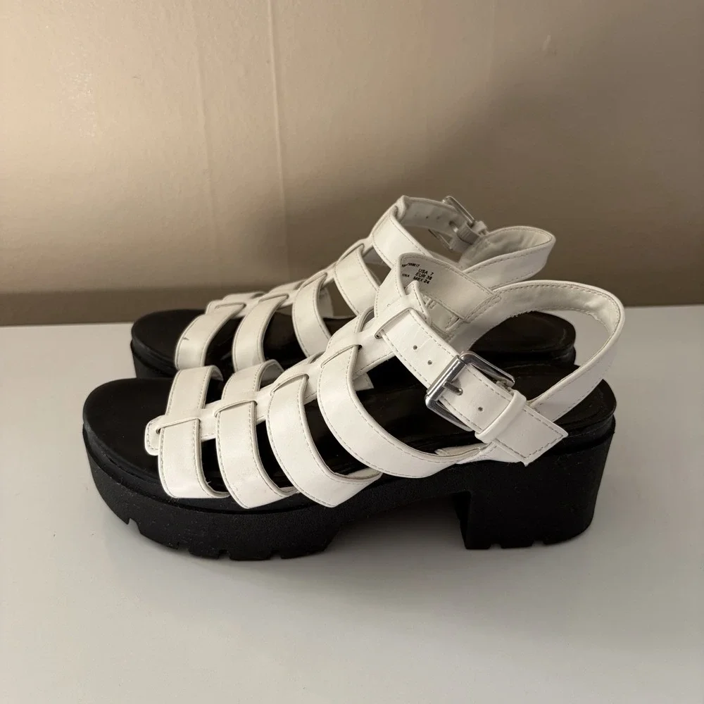 Madden NYC Womens Chunky Fisherman Platform Heel Sandals Size 7 White Grunge Y2K
